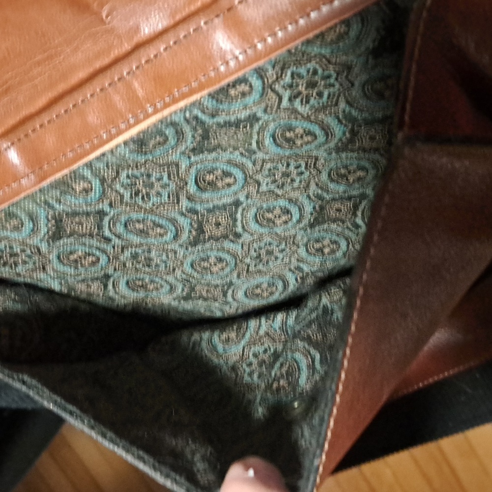 Classic Brown Leather Satchel - Picture 4 of 5